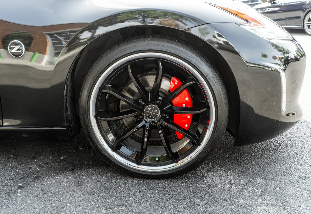 Used 2017 Nissan 370Z Touring Sport RWD image 5