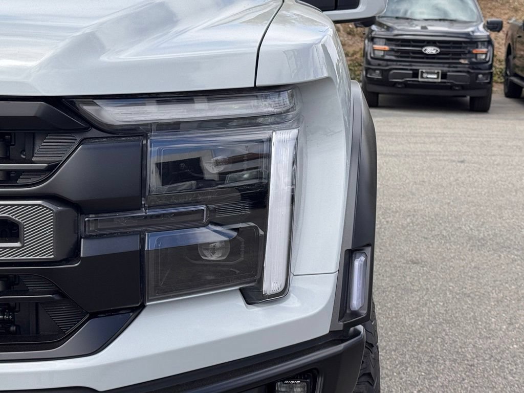 New 2026 Ford F150 Raptor AWD/4WD image 8