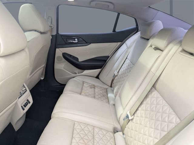 Used 2022 Nissan Maxima Platinum w/ Sport Mat Group FWD image 12