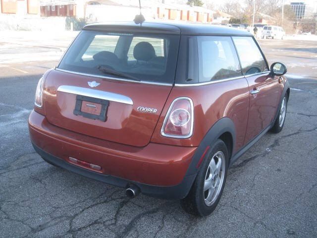 Used 2011 MINI Cooper Hardtop FWD image 5