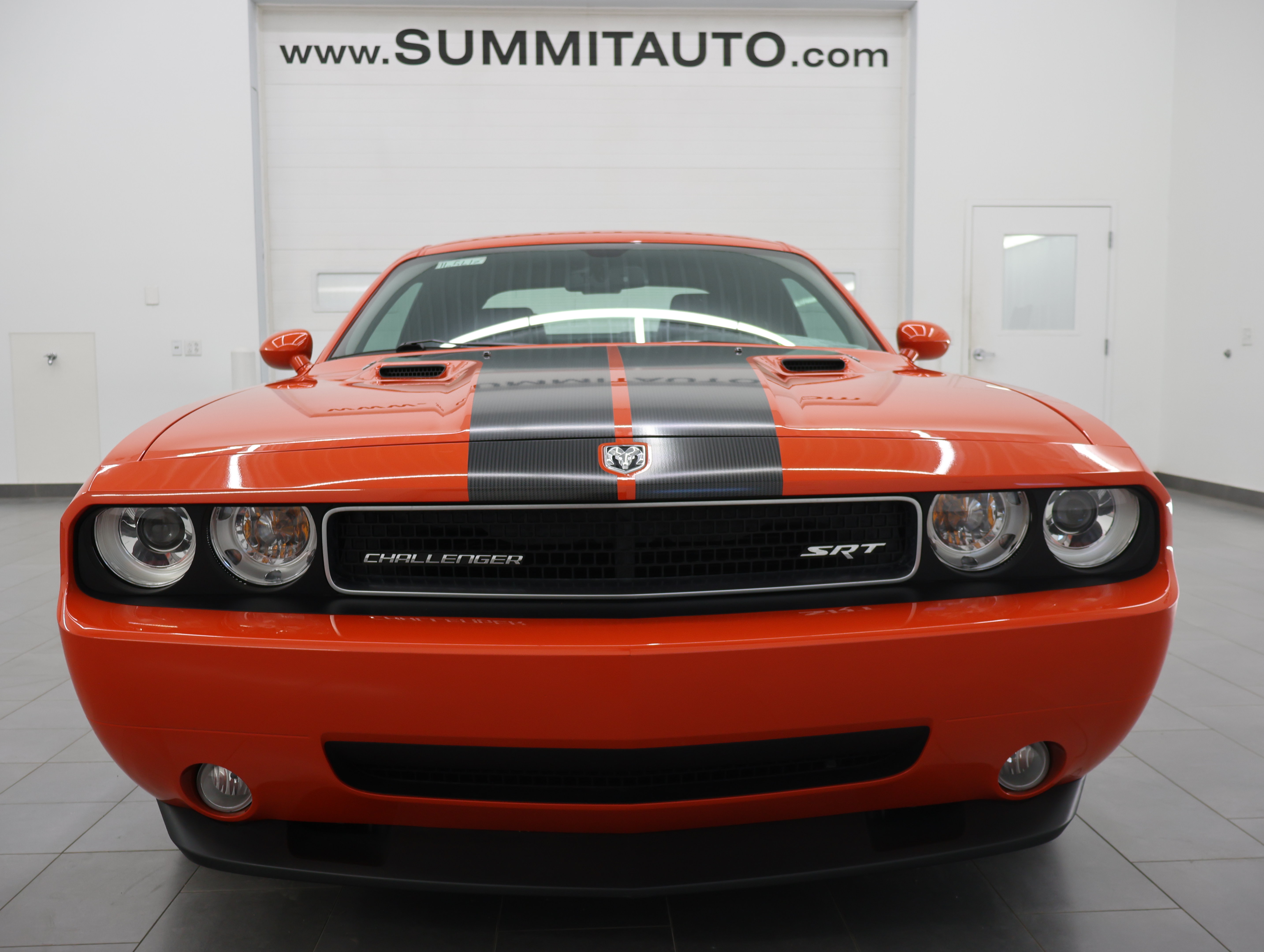 Used 2009 Dodge Challenger SRT8 w/ SRT Option Group II RWD image 22