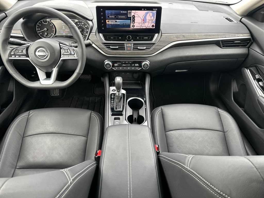 New 2025 Nissan Altima 2.5 SL AWD/4WD image 16