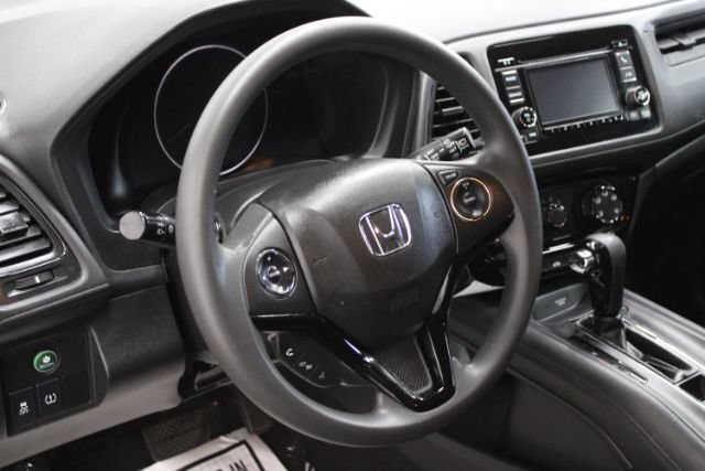 Used 2017 Honda HR-V LX image 12