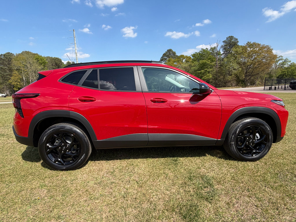 New 2026 Chevrolet Trax LT image 2