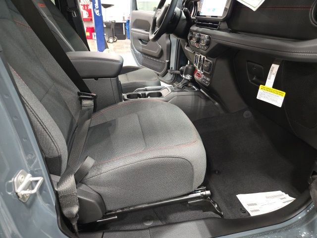 New 2026 Jeep Wrangler Unlimited Rubicon image 24