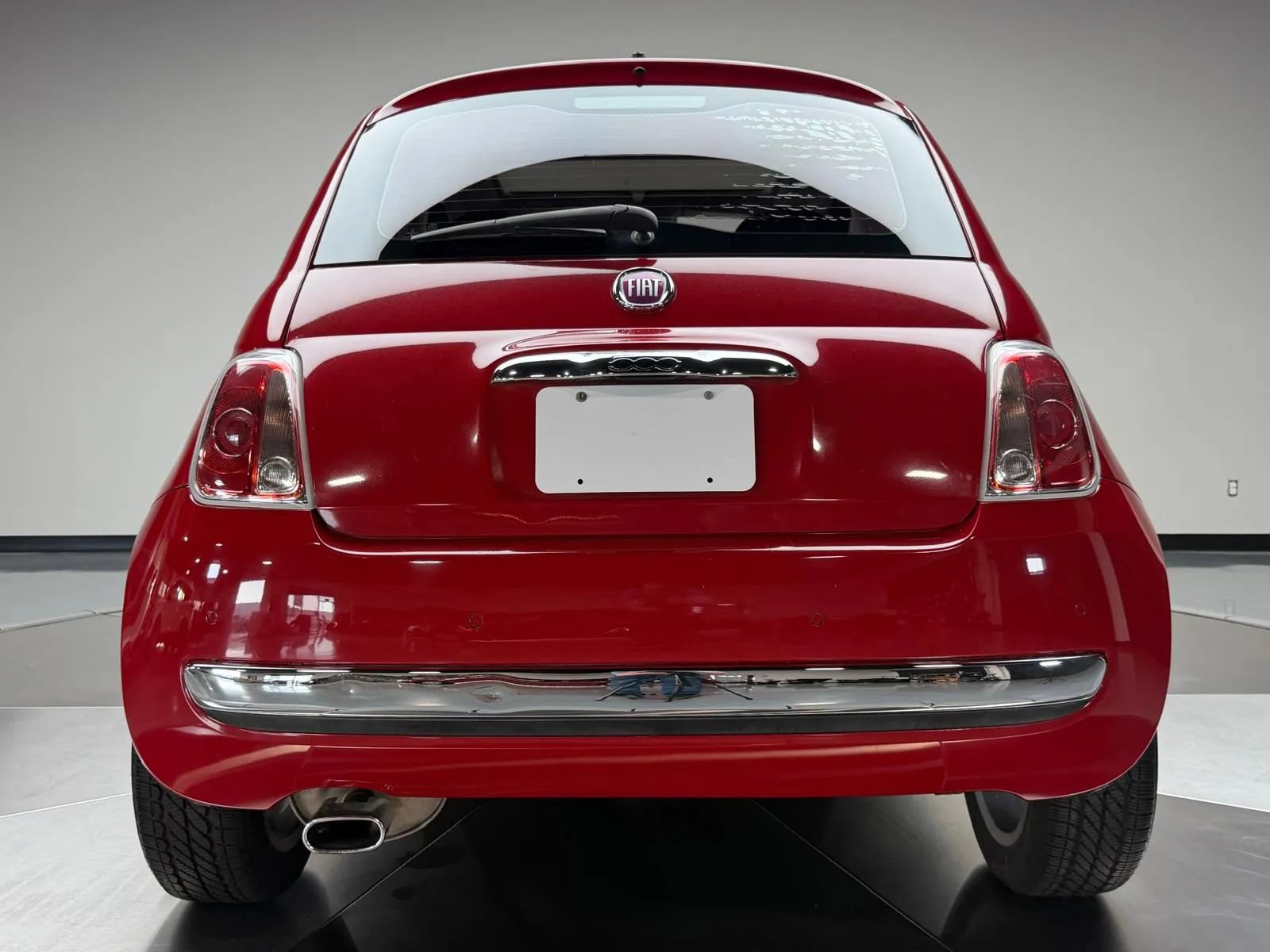 Used 2017 FIAT 500 Lounge FWD image 5
