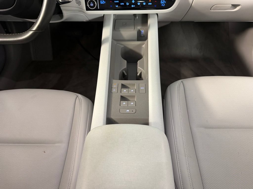 Used 2024 Hyundai Ioniq 6 SEL RWD image 21