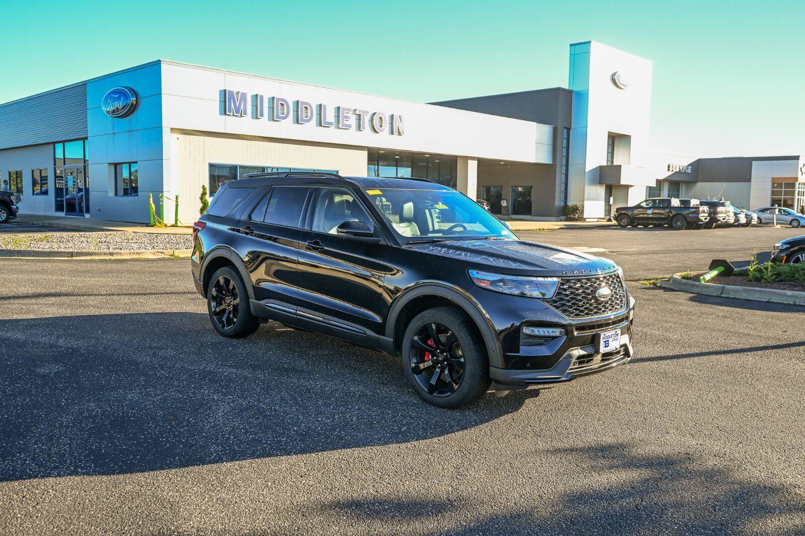 Certified 2020 Ford Explorer ST w/ ST Street Pack AWD/4WD image 3