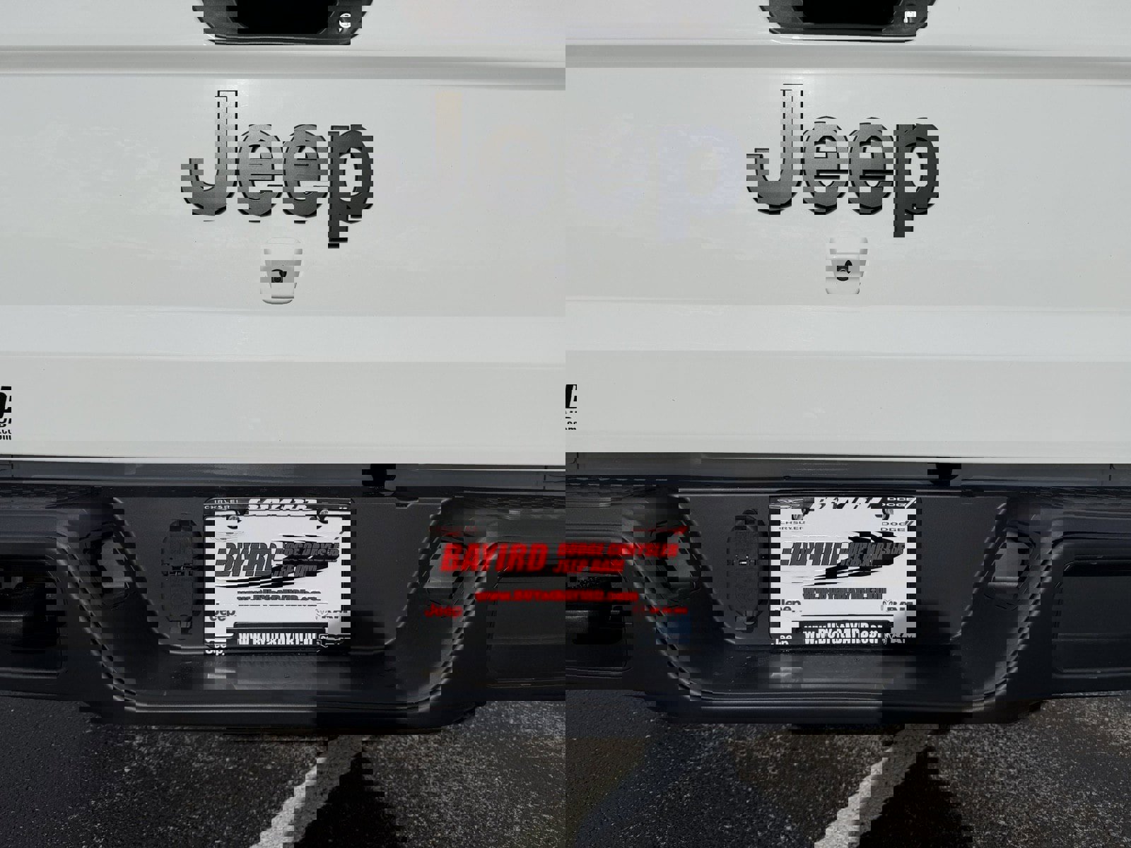 Used 2024 Jeep Gladiator Sport image 13