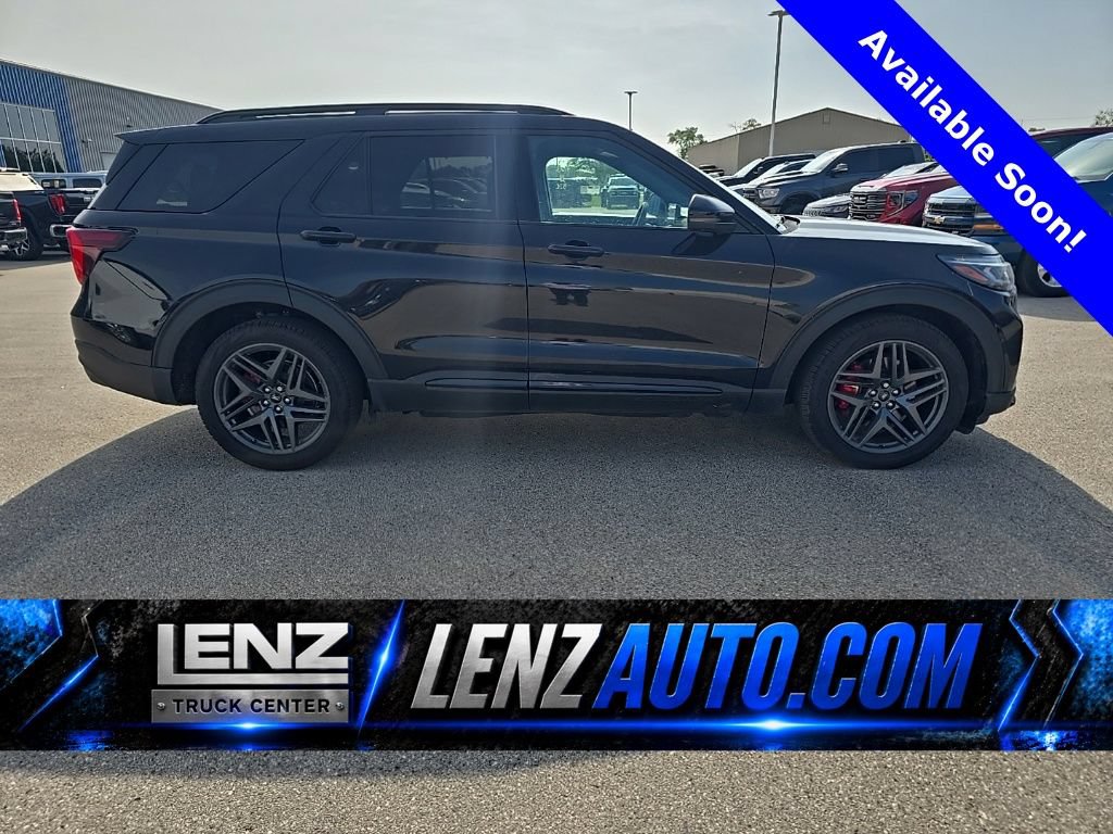 Used 2025 Ford Explorer ST