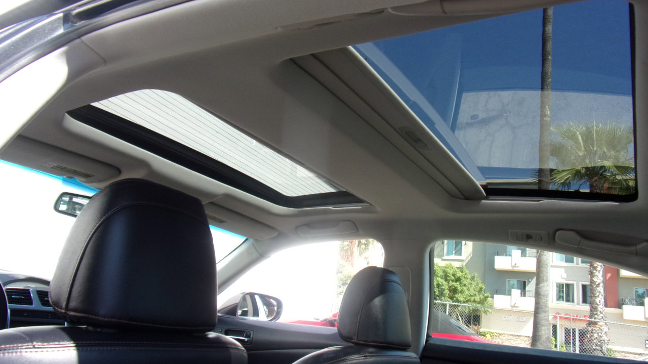 Used 2010 Lexus ES 350 image 10