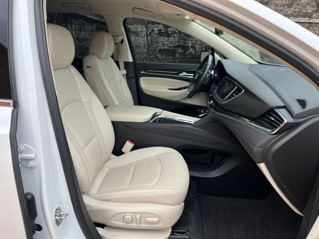 Used 2022 Buick Enclave Essence FWD image 19