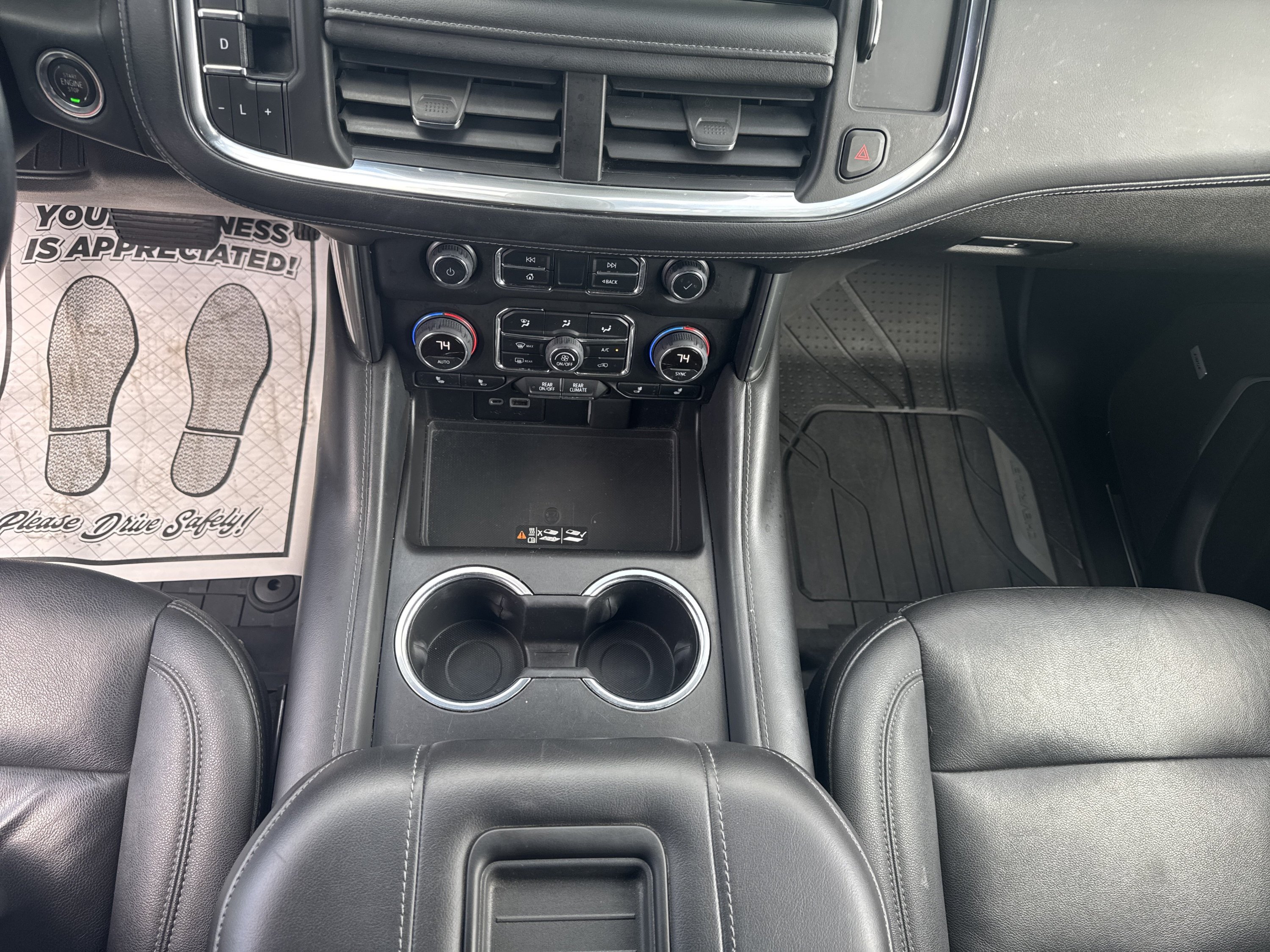 Used 2022 Chevrolet Suburban LT AWD/4WD image 16