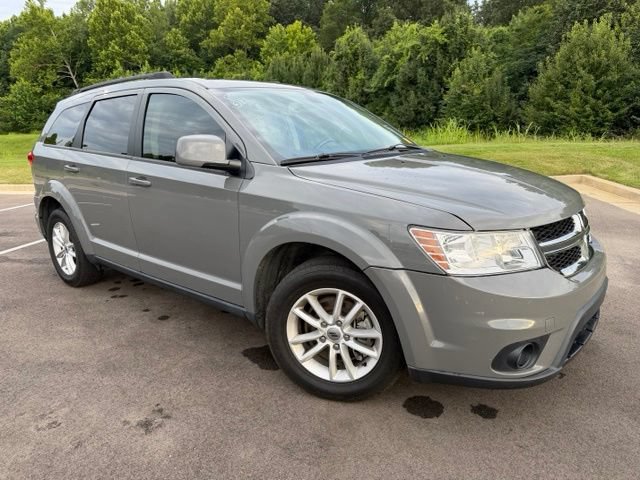 Used 2019 Dodge Journey SE w/ Connectivity Group FWD image 2