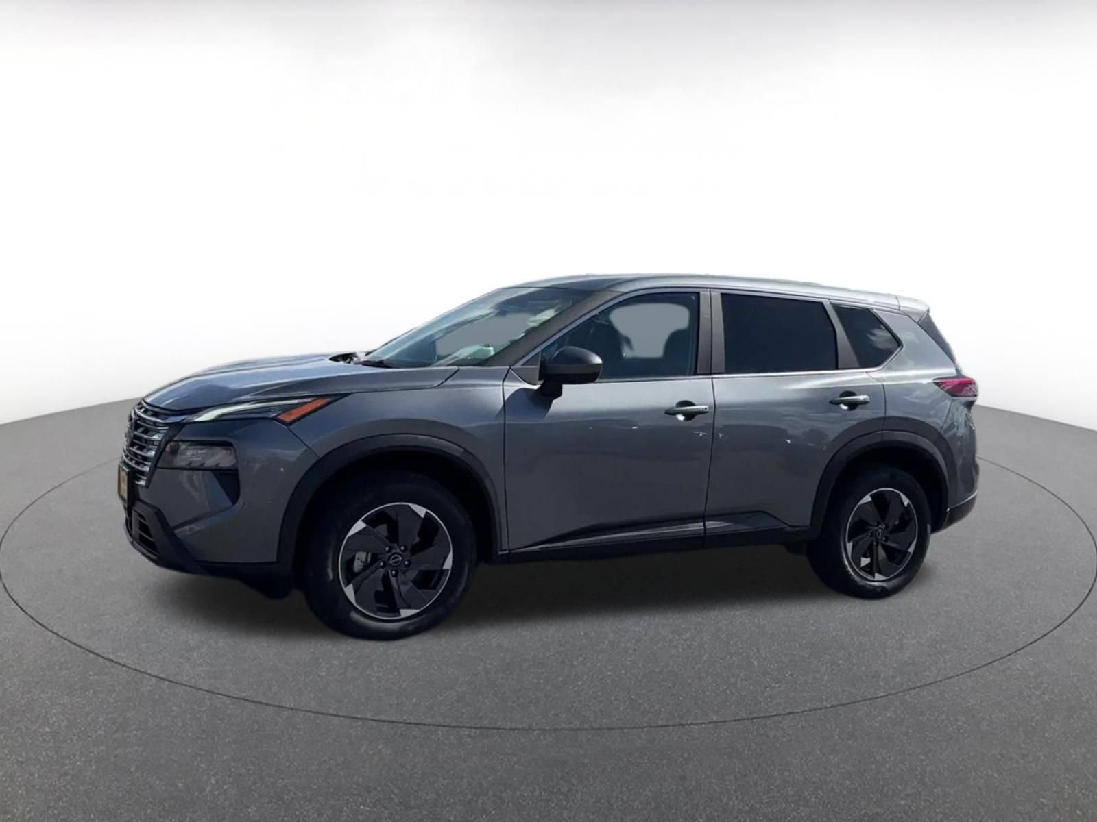 Used 2025 Nissan Rogue SV AWD/4WD image 7