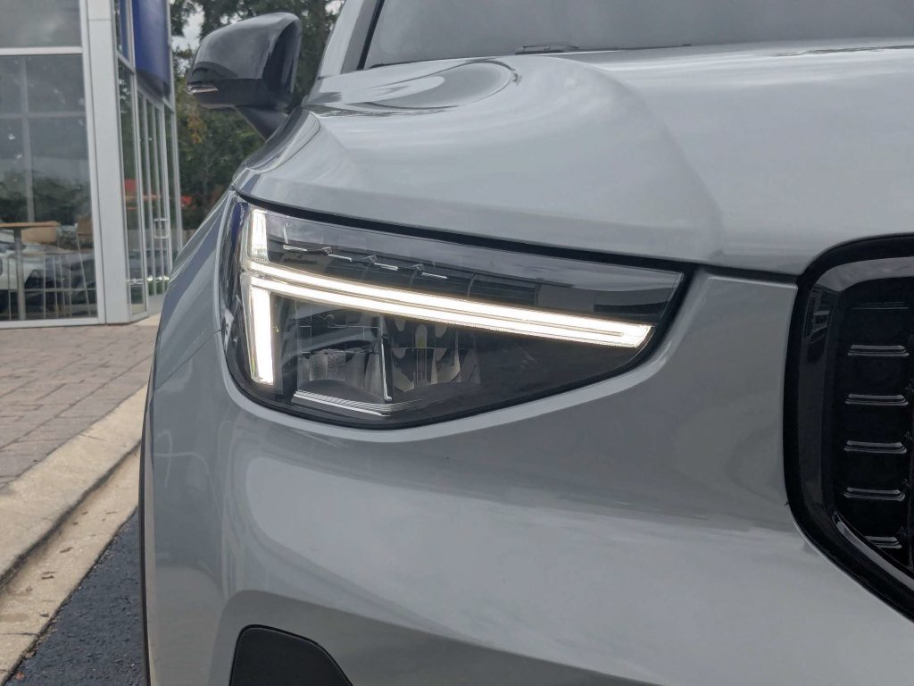 Used 2026 Volvo XC40 B5 Core w/ Climate Package AWD/4WD image 10