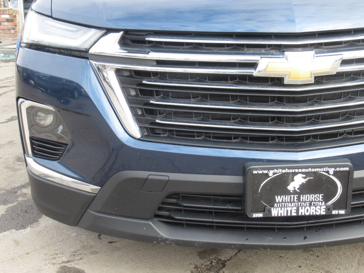 Used 2023 Chevrolet Traverse LT w/ LPO, Floor Liner Package AWD/4WD image 3