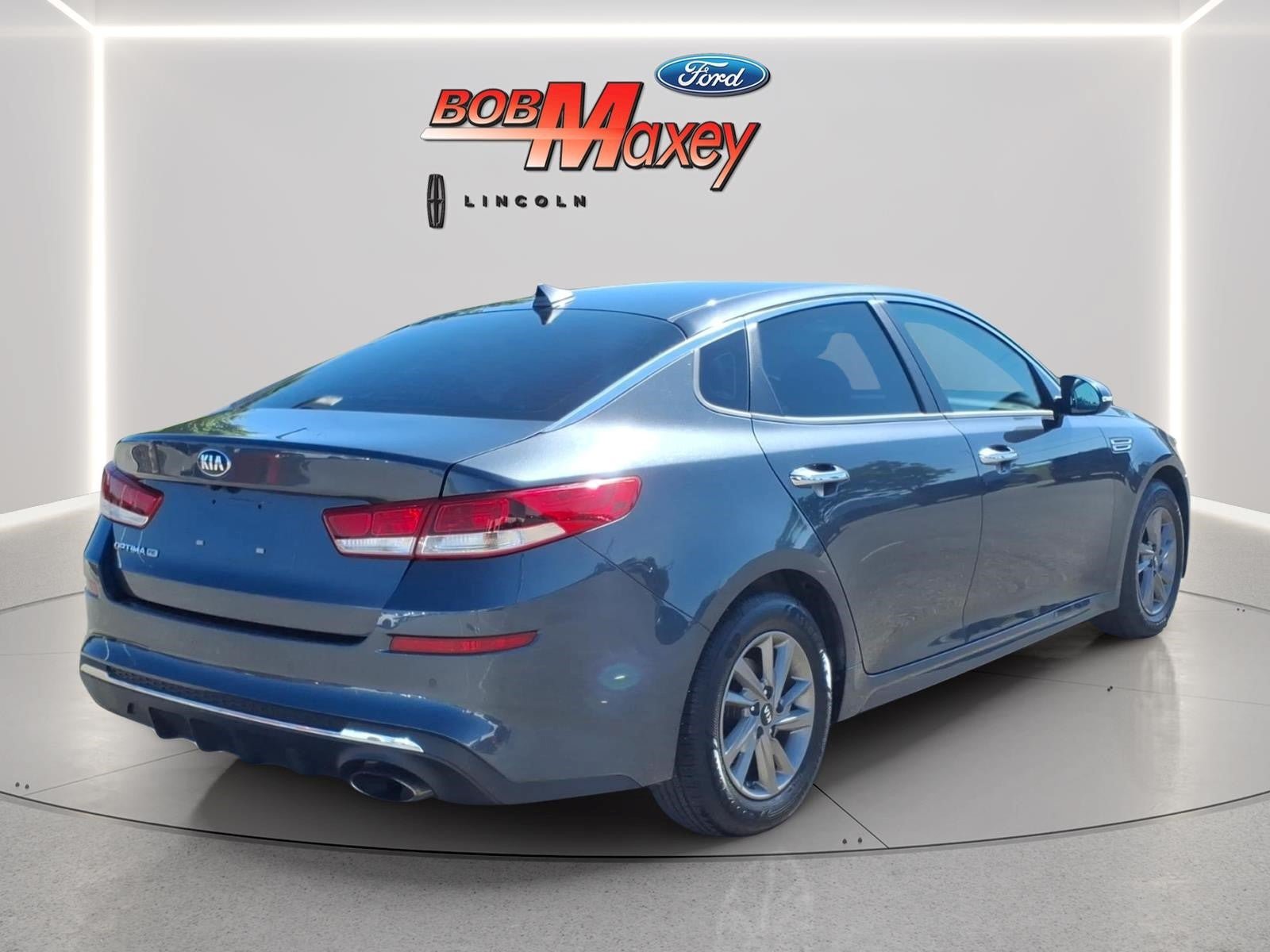 Used 2020 Kia Optima LX FWD image 4