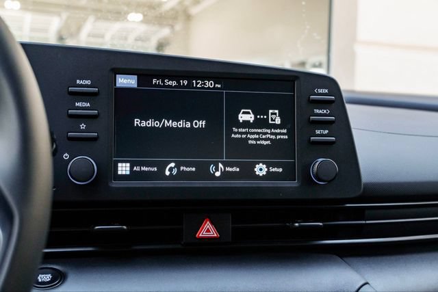 New 2025 Hyundai Elantra Sport FWD image 12