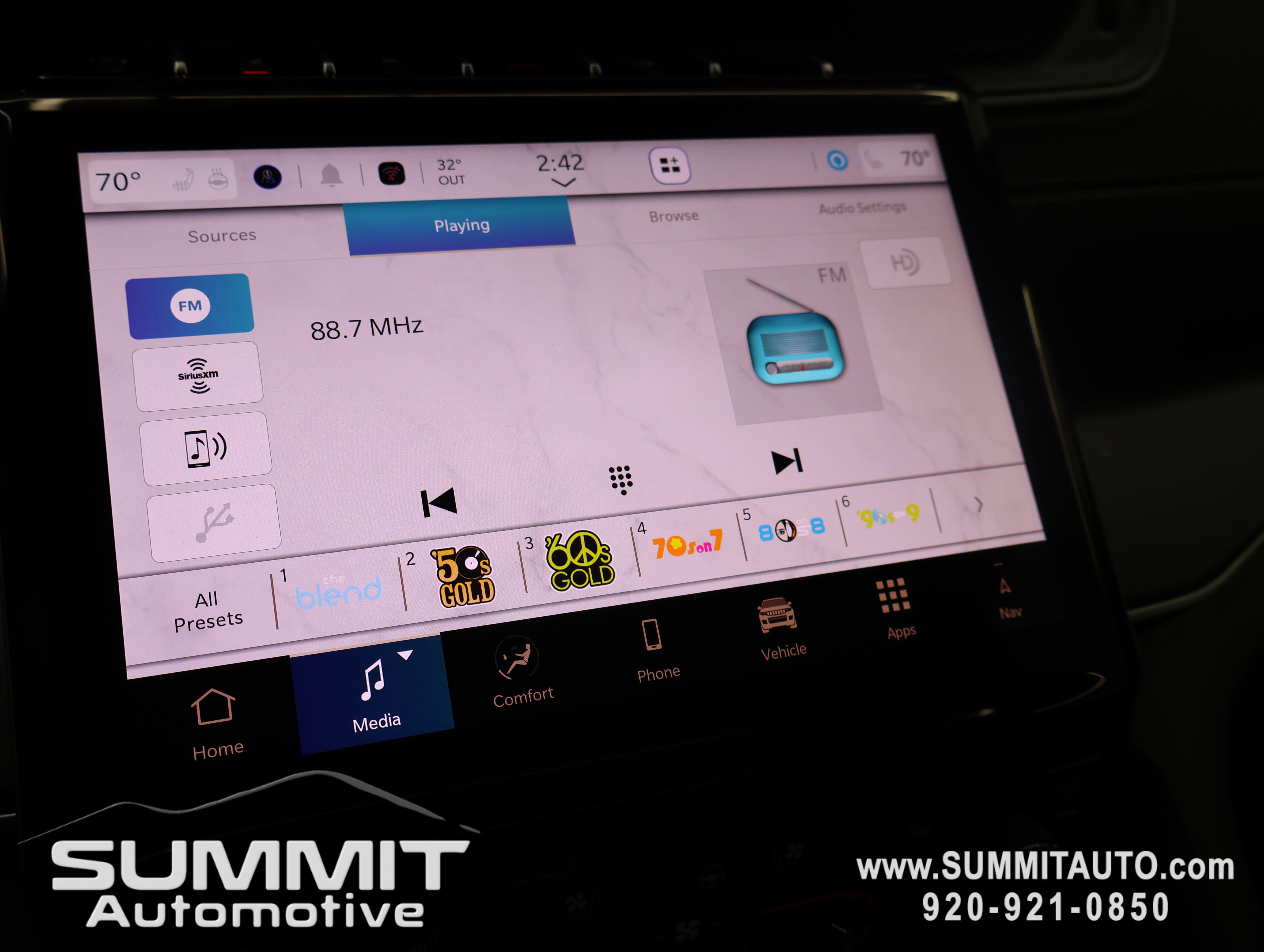 New 2025 Jeep Grand Cherokee Limited w/ Luxury Tech Group II AWD/4WD image 54