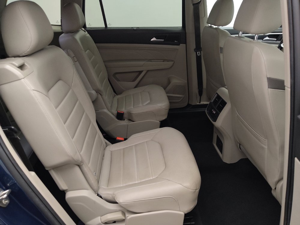Used 2021 Volkswagen Atlas SEL Premium image 19