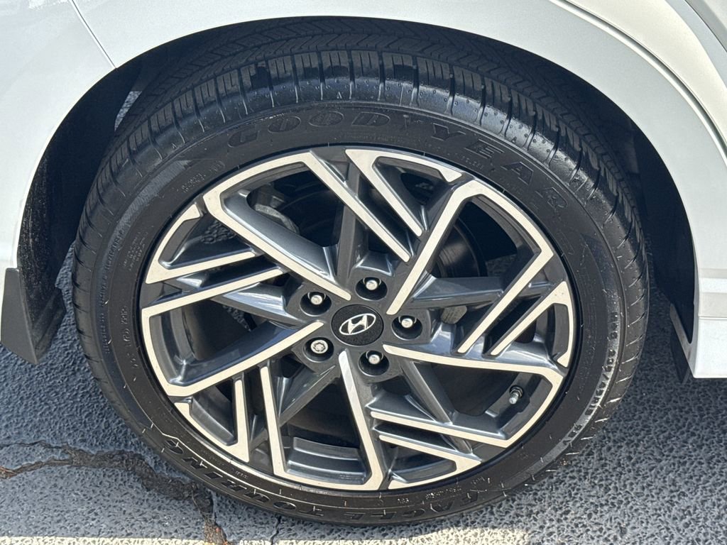 Used 2022 Hyundai Kona N Line w/ Tech Package FWD image 17