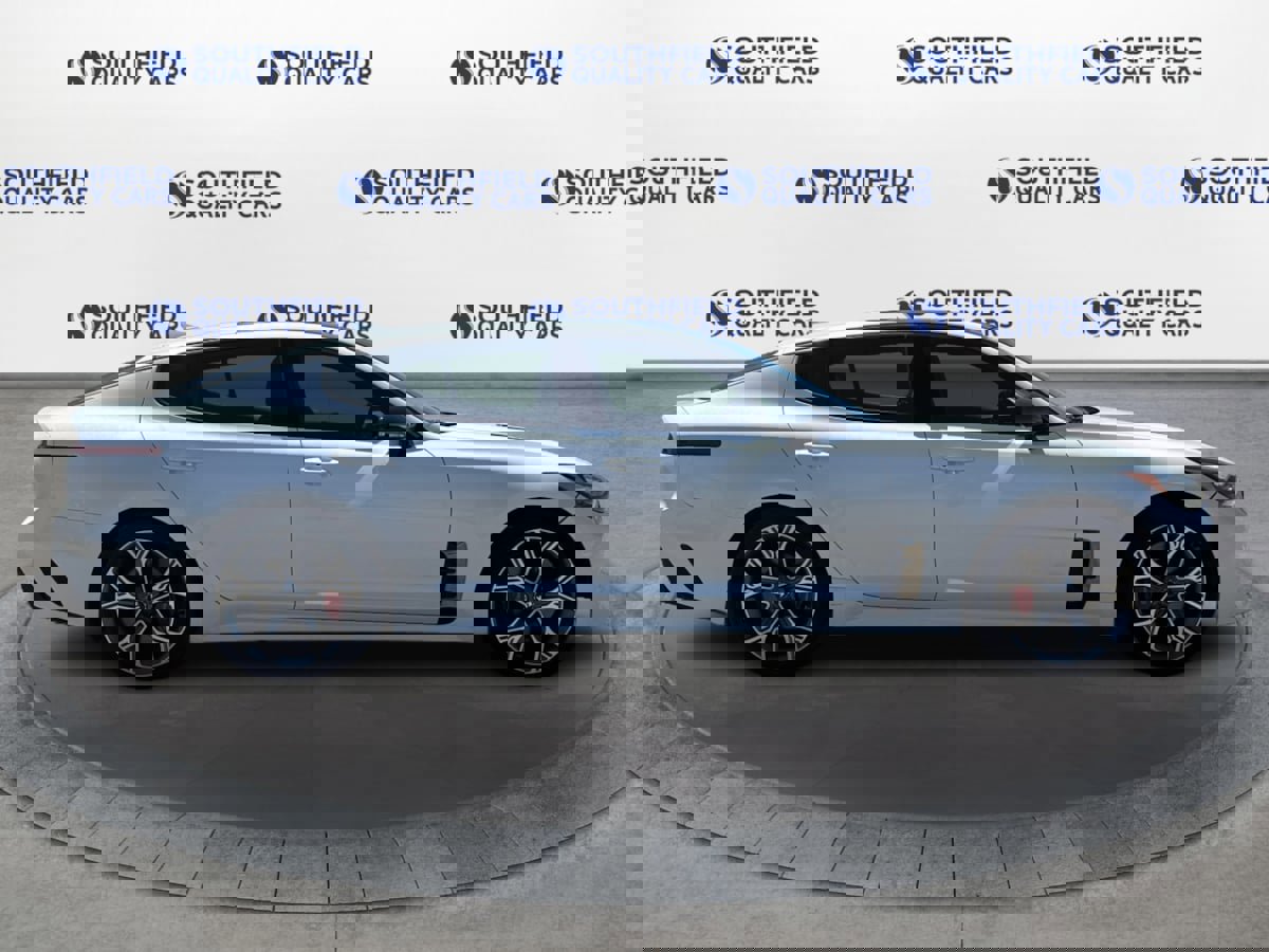 Used 2019 Kia Stinger GT2 image 8