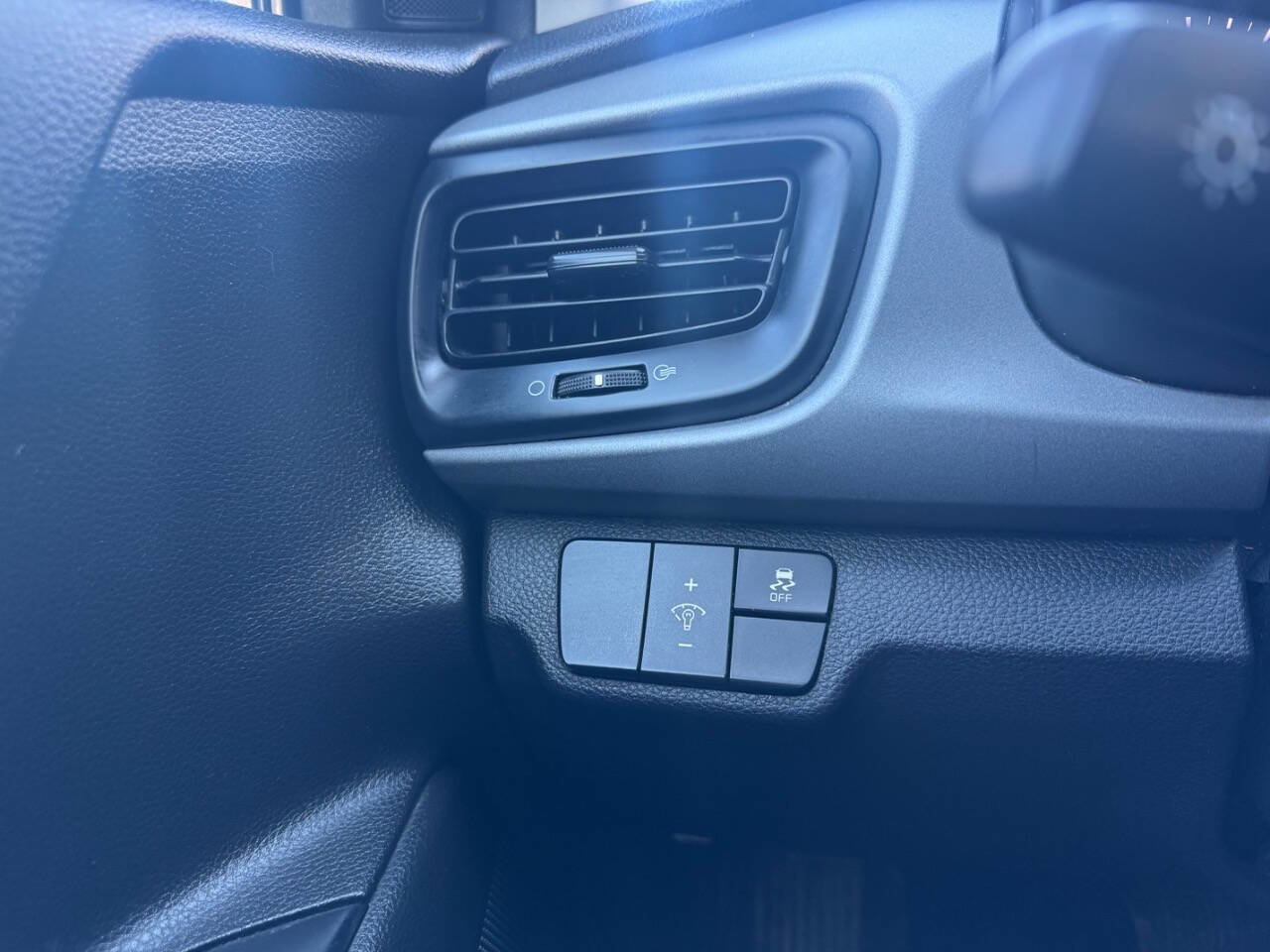 Used 2018 Kia Rio S image 26