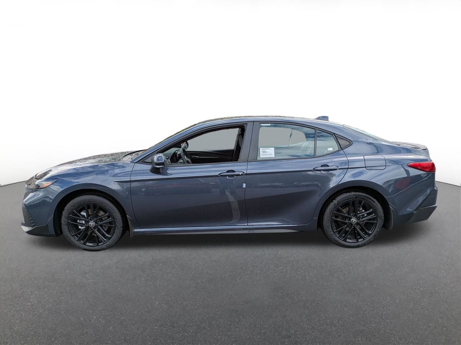 New 2026 Toyota Camry Hybrid image 2