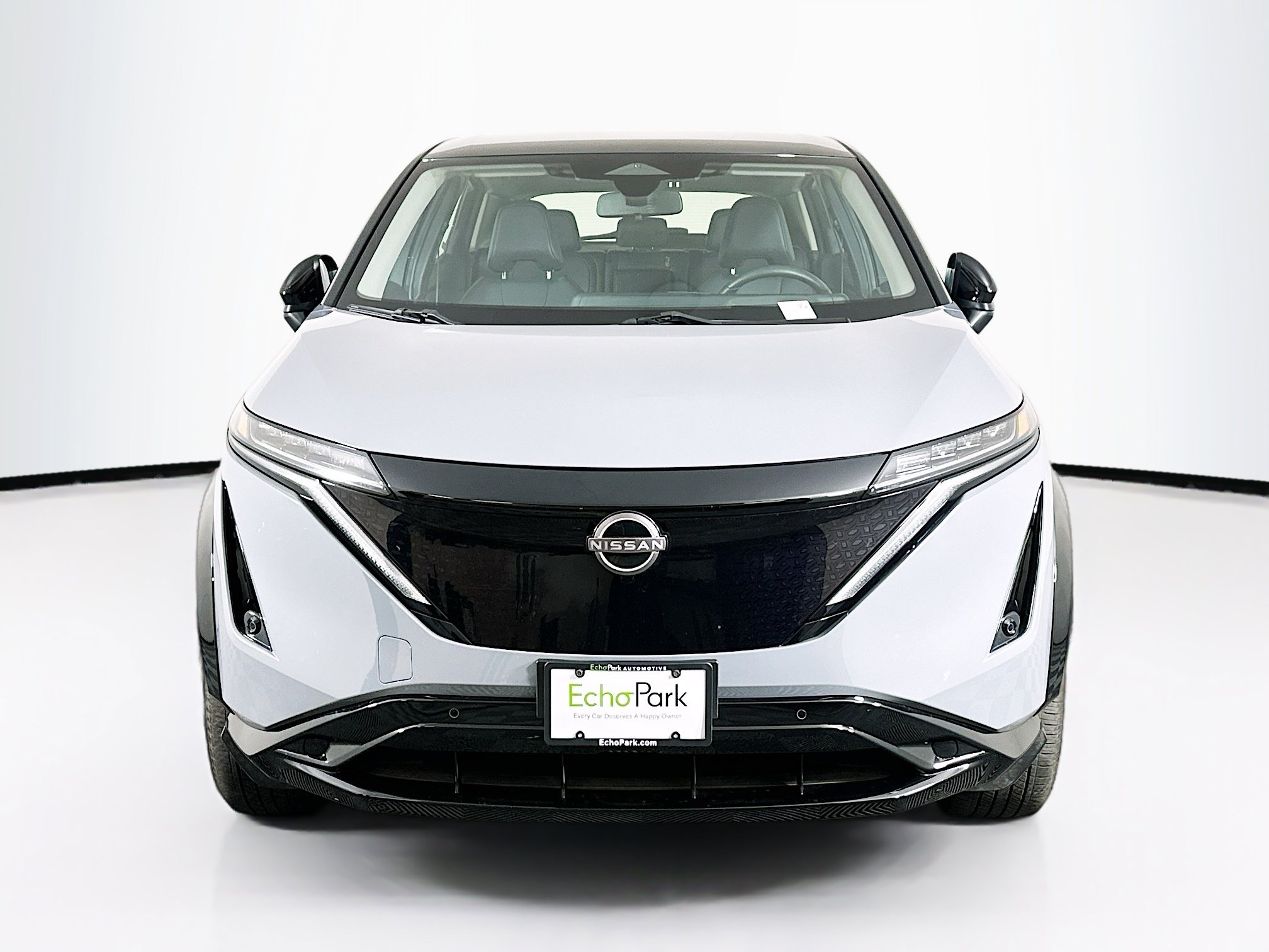 Used 2024 Nissan Ariya AWD image 2
