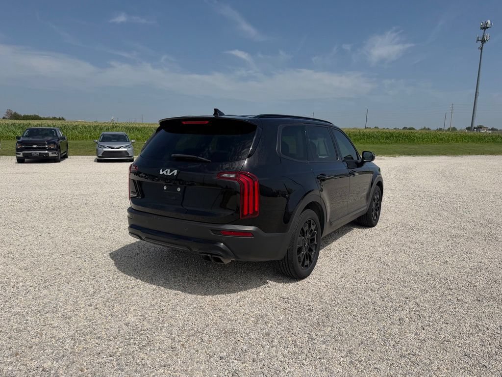 Used 2022 Kia Telluride EX w/ EX Premium Package AWD/4WD image 3