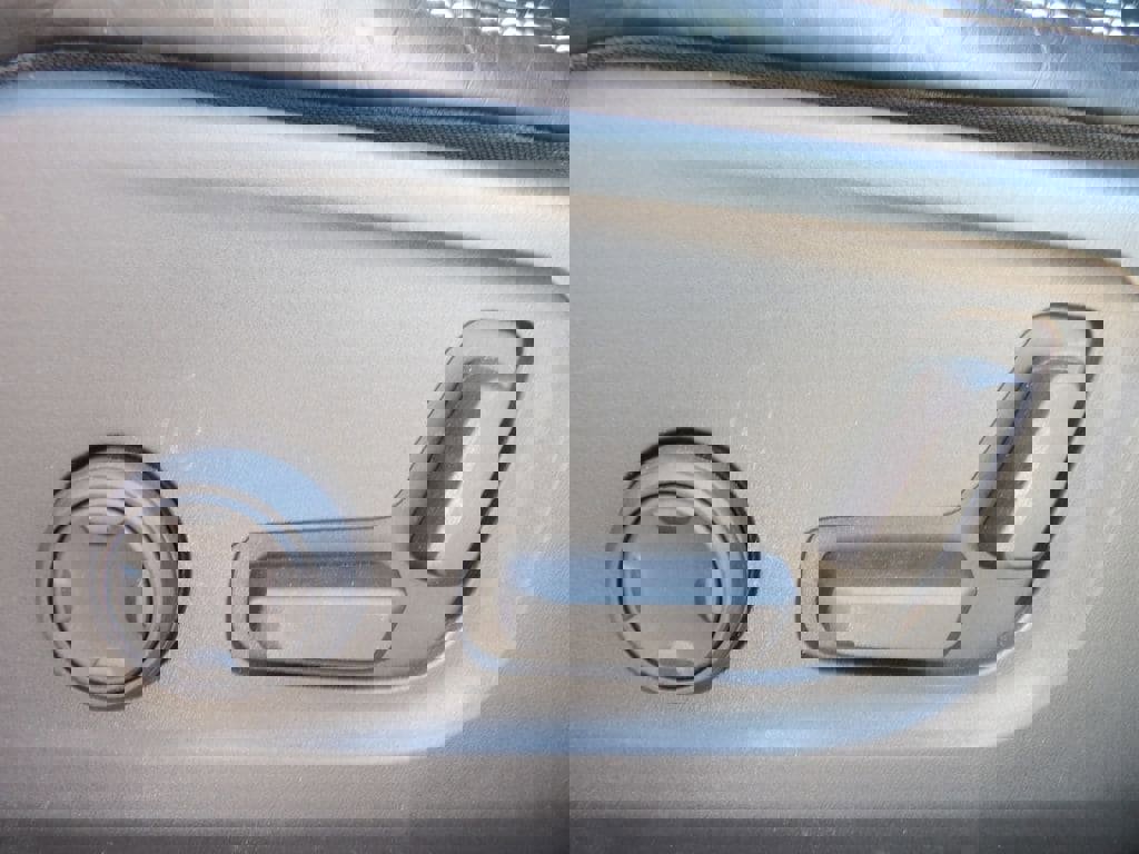 Used 2019 Volvo XC40 T5 R-Design AWD/4WD image 12