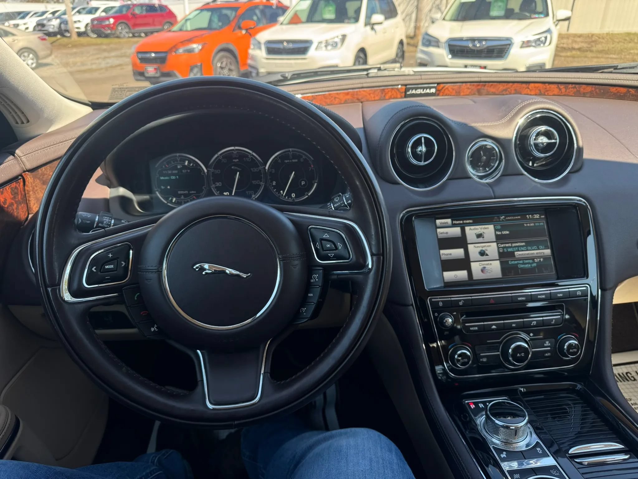 Used 2015 Jaguar XJ RWD image 27