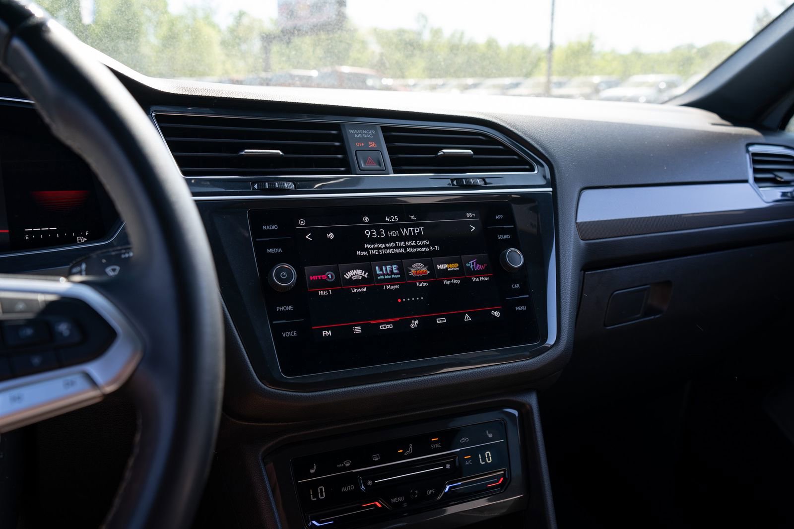 Used 2023 Volkswagen Tiguan SE R-Line FWD image 25