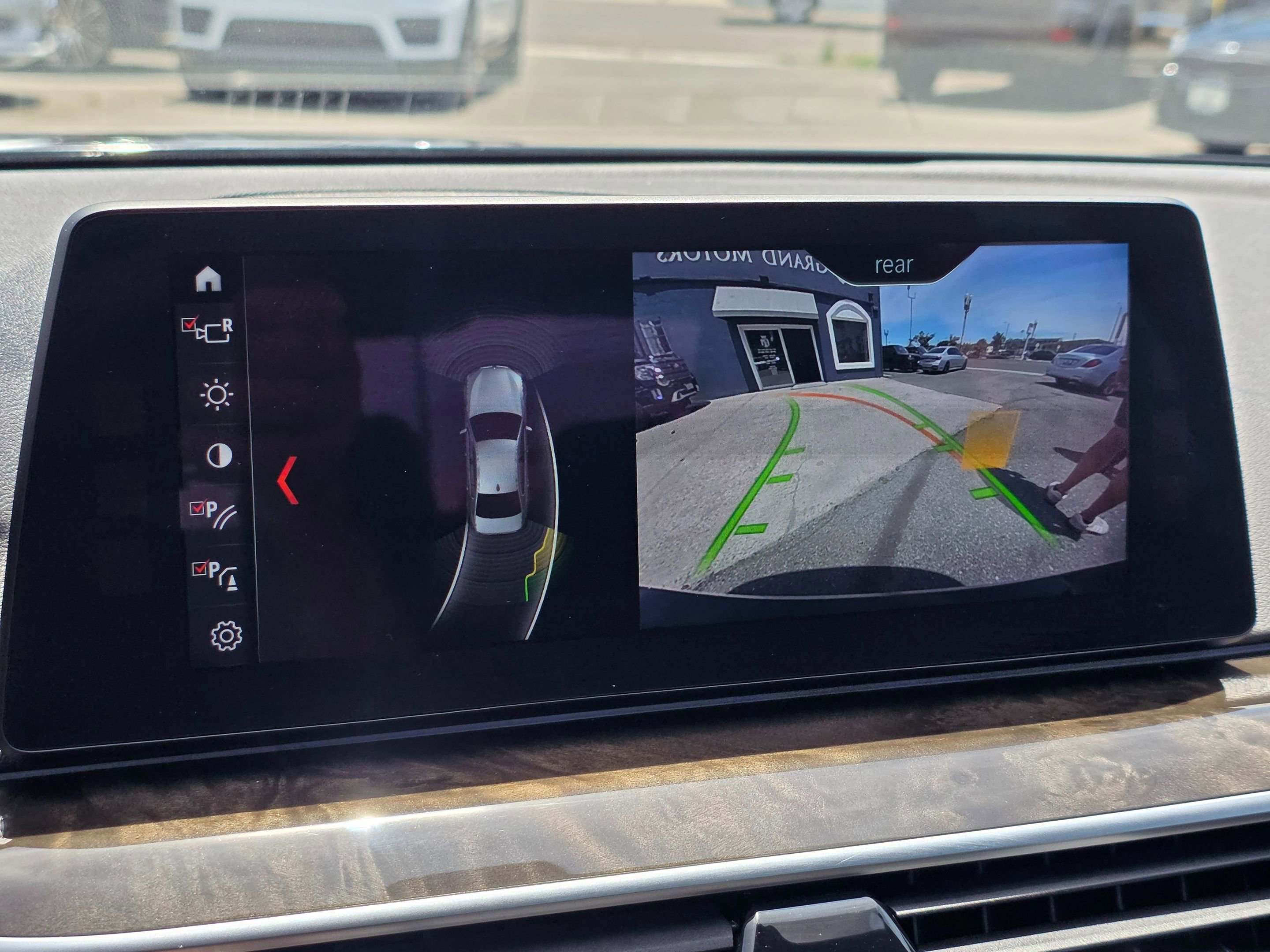 Used 2018 BMW 530i RWD image 31