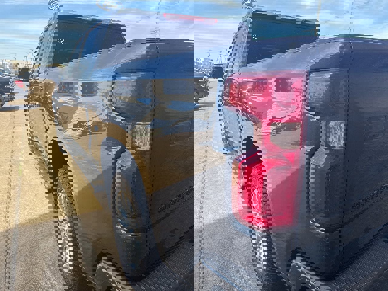 Used 2021 Chevrolet Silverado 1500 RST image 8