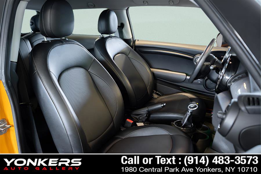 Used 2016 MINI Cooper 2-Door Hardtop FWD image 22