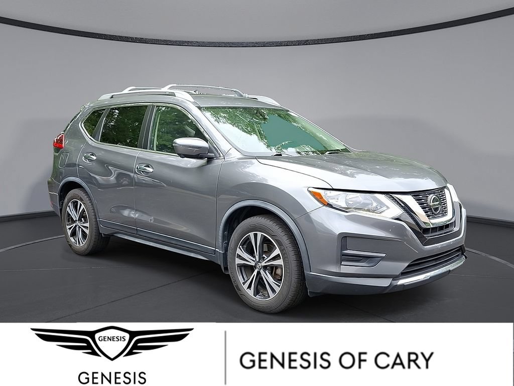 Used 2019 Nissan Rogue SV w/ Premium Package FWD image 1