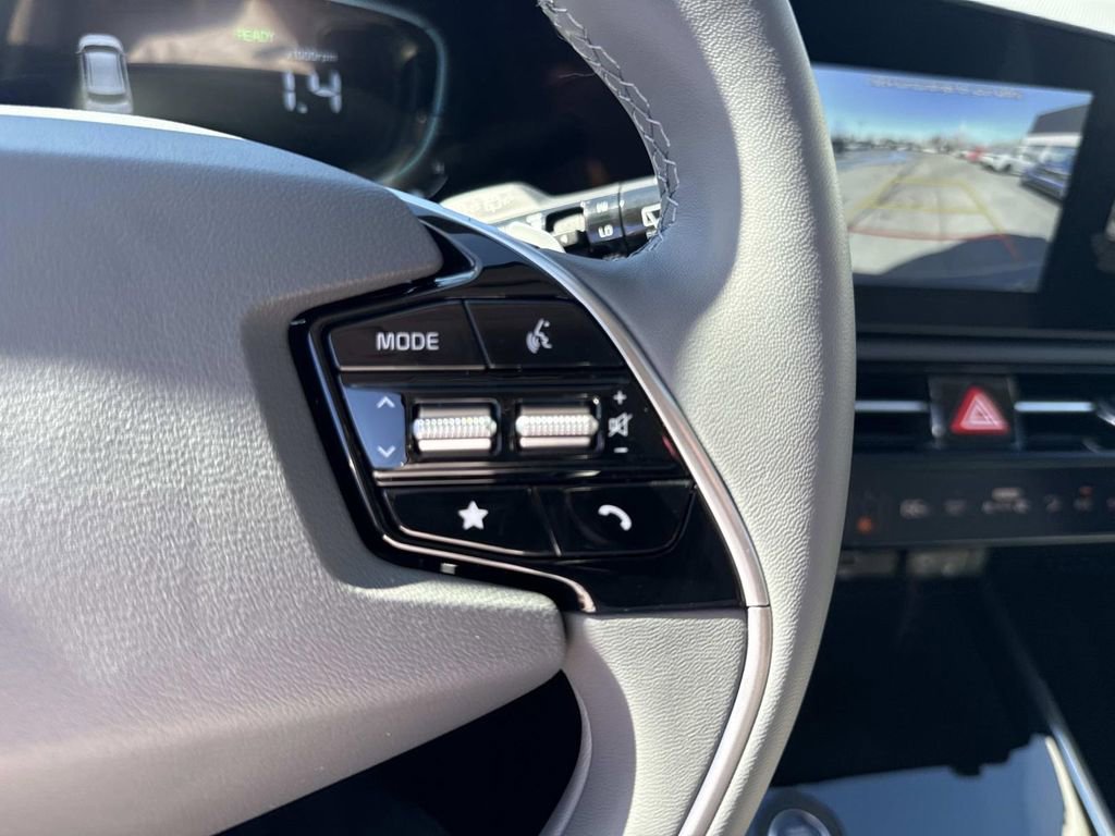 New 2026 Kia Niro SX Touring image 12