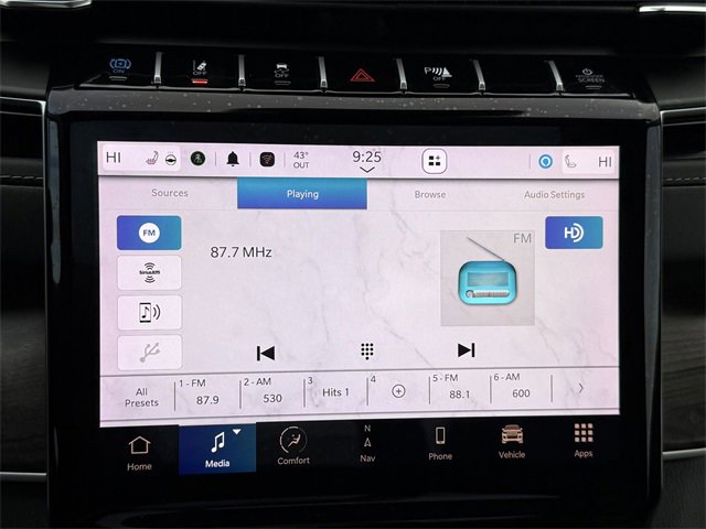 Used 2024 Jeep Grand Cherokee Limited 4xe image 11