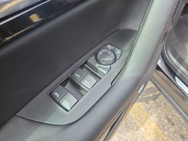 Used 2025 Chevrolet Blazer RS w/ Driver Confidence II Package image 12