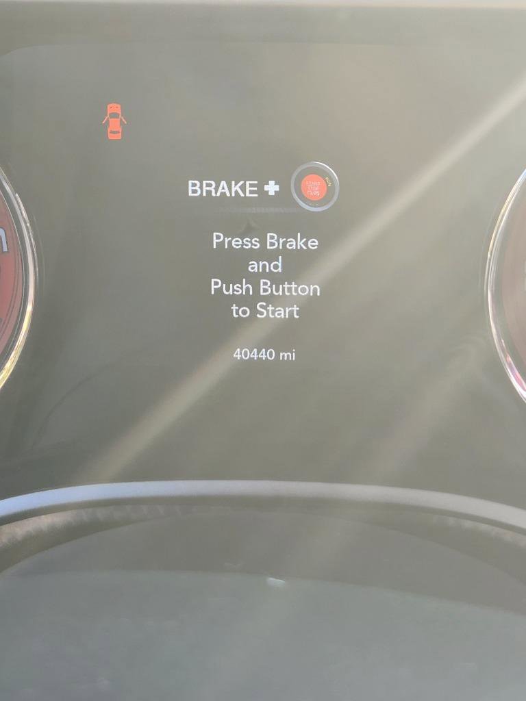 Used 2018 Dodge Challenger SRT Hellcat image 11