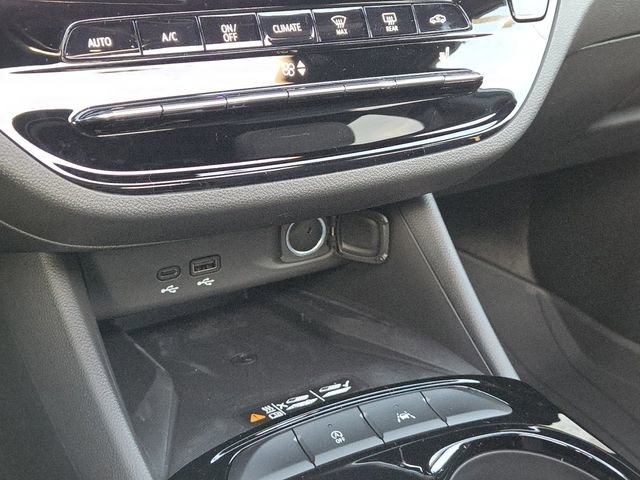 New 2026 Buick Envista Avenir image 8