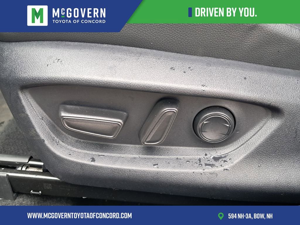 Used 2025 Toyota Camry XSE image 15