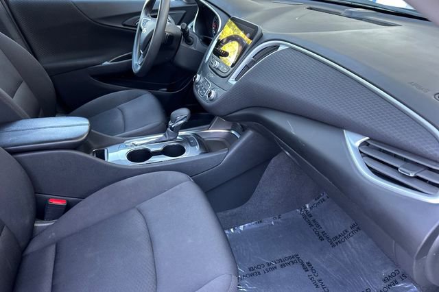 Used 2023 Chevrolet Malibu LT image 17