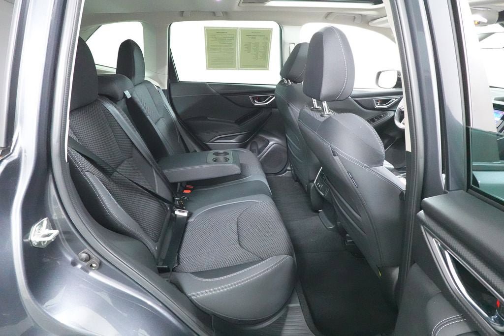 Used 2023 Subaru Forester Premium AWD/4WD image 27