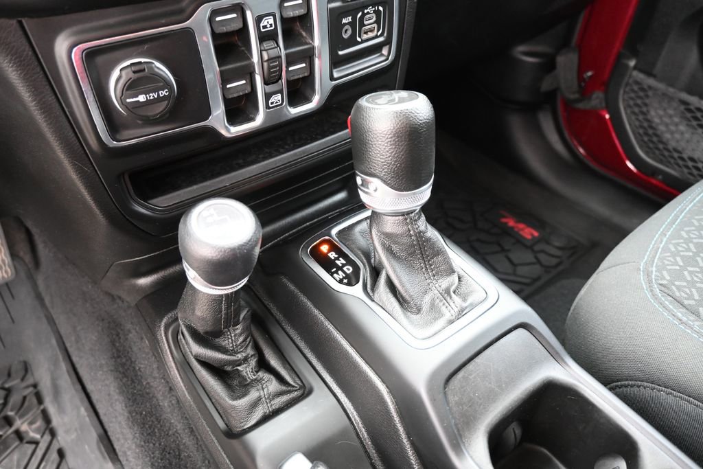 Used 2021 Jeep Wrangler Unlimited Islander image 12
