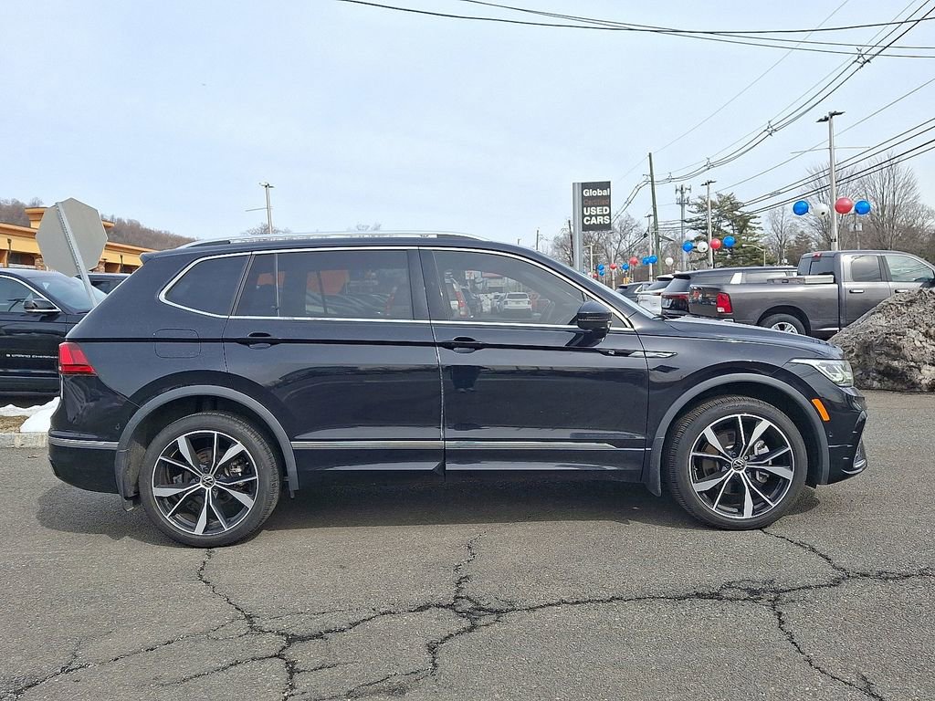 Used 2023 Volkswagen Tiguan SEL R-Line image 8