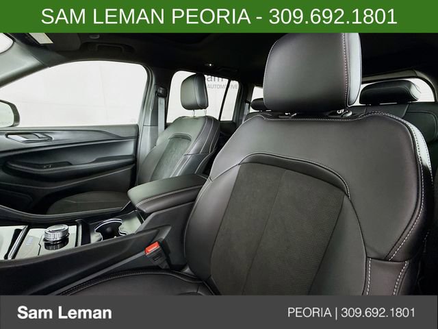 New 2025 Jeep Grand Cherokee Altitude image 20