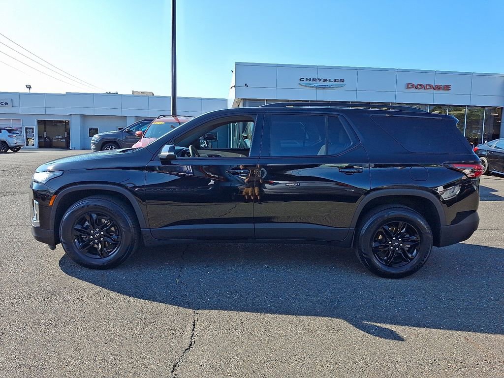 Used 2023 Chevrolet Traverse LS w/ Midnight/Sport Edition image 7